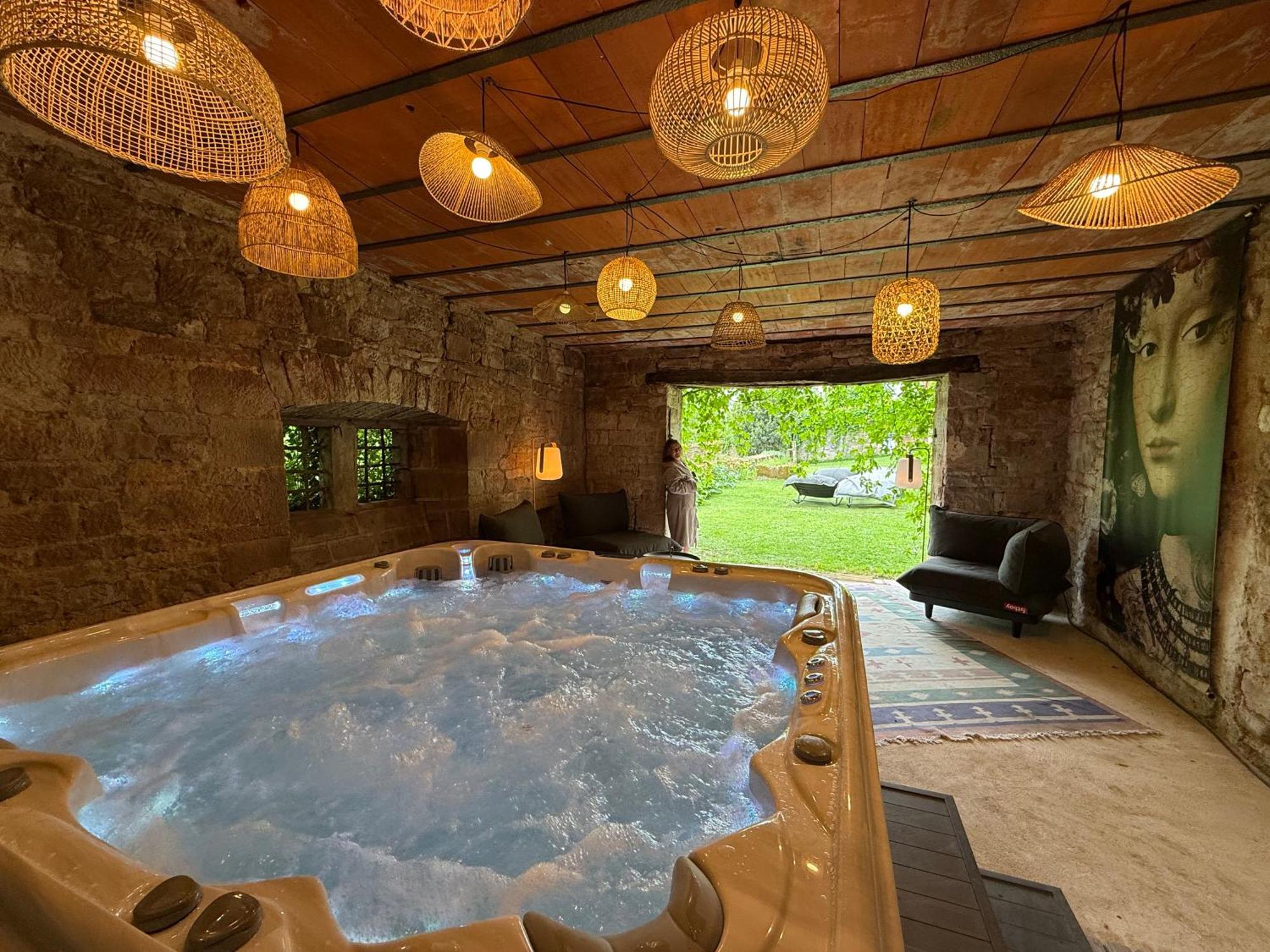 Maison Dada Et Spa Meyssac Екстериор снимка
